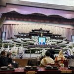 <span class="title">政治の恩師</span>